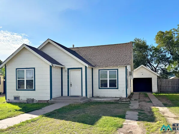 929 W 16th St, Portales, NM 88130