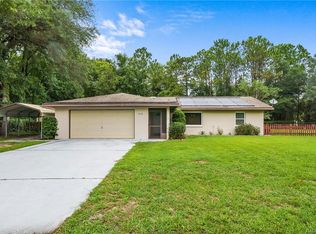 9110 N Dickens Dr, Citrus Springs, FL 34434