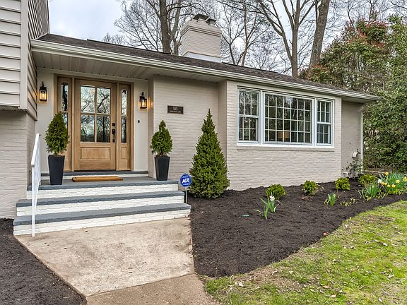 4th image of 515 Heavitree Ln