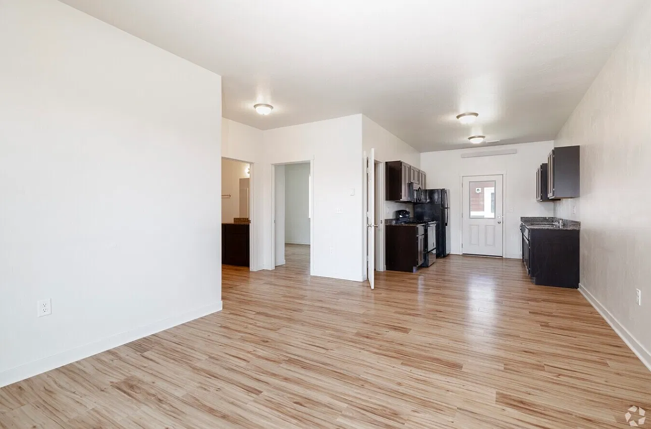 2 bed, $1,499 — Photo 3