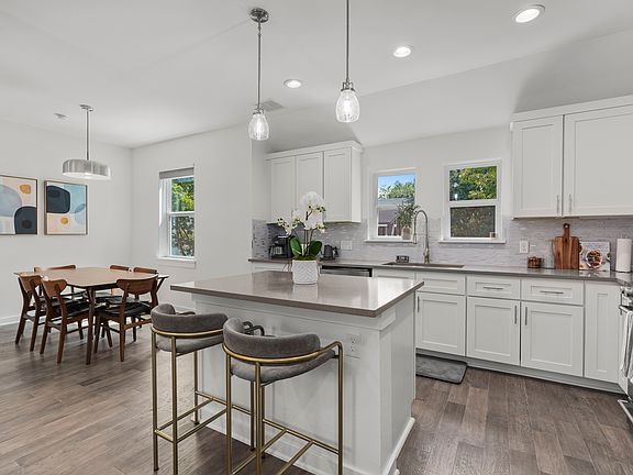 4th image of 4700 Prock Ln #B