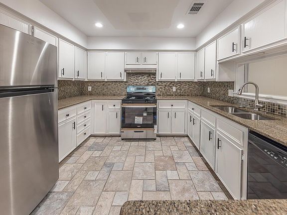 5th image of 3423 55th St