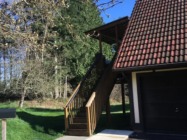 25930 NE 80th St, Redmond, WA 98053