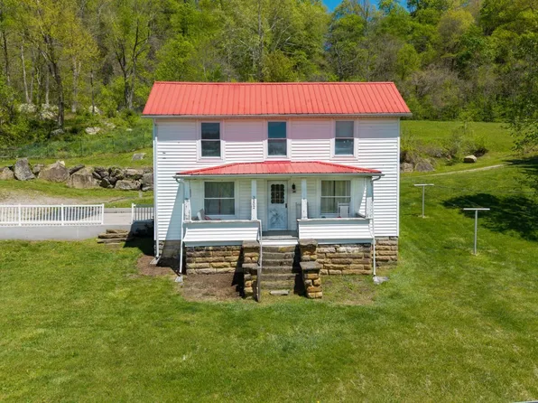 3202 Raccoon Rd, Gallipolis, OH 45631