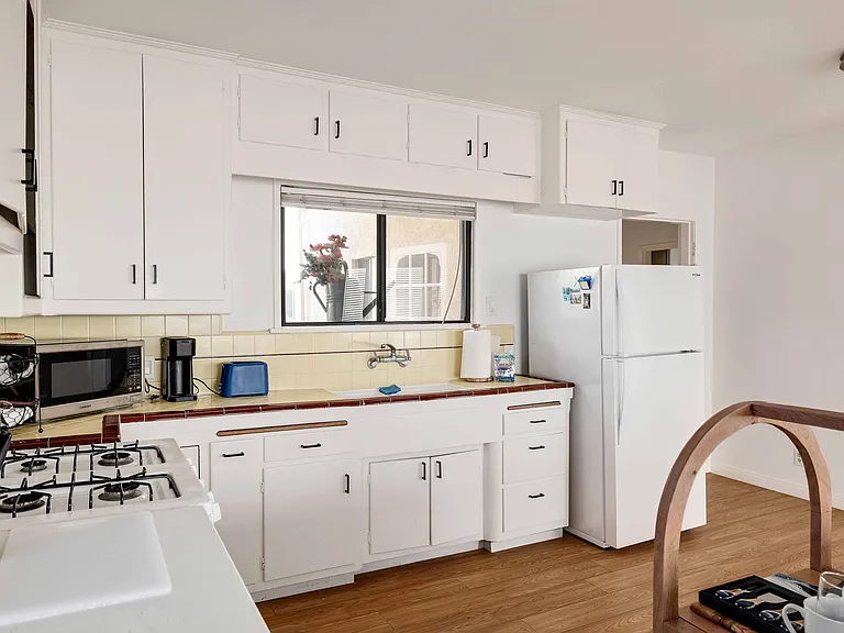 1634 Bayview Dr #B — Photo 11