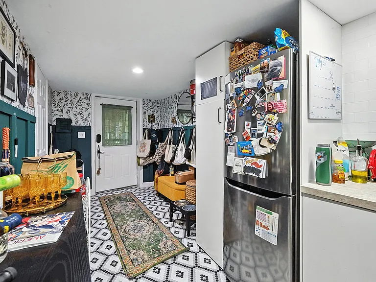 1120 I St NE #BASEMENT — Photo 5