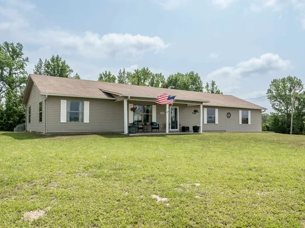 300 Logan Ln, Bismarck, AR 71929