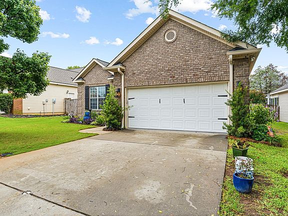 2nd image of 111 Montrose Ln