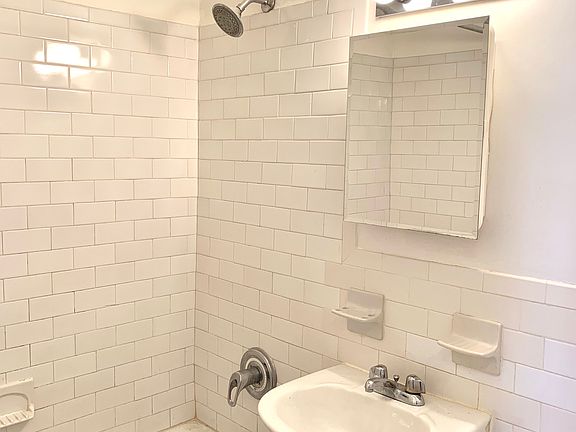 5th image of 116 W 131st St APT 7