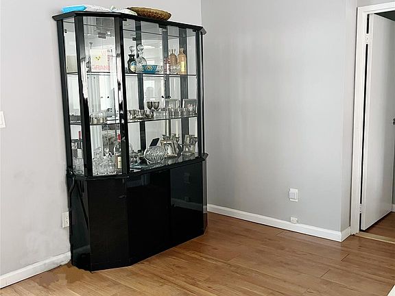 2nd image of 10 Canterbury Road #1B