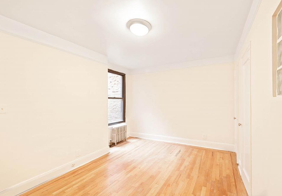 2nd image of 1650 3rd Ave APT 4G