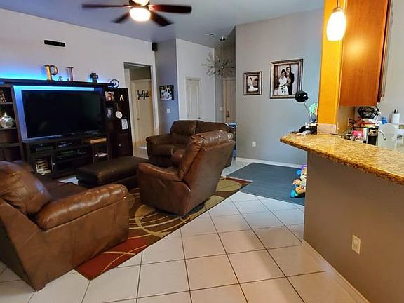 4th image of 2505 Windsor Pl