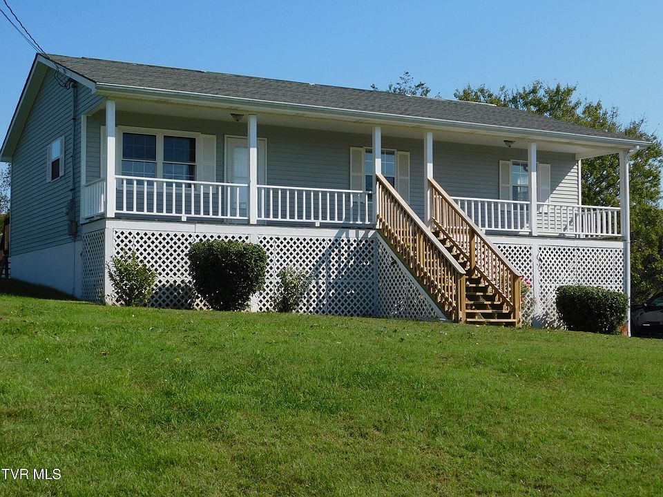1st image of 3053 Buckingham Rd