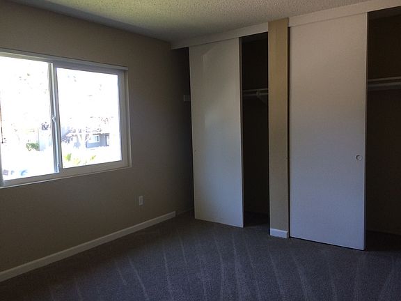 5th image of 9075 Campina Dr APT D