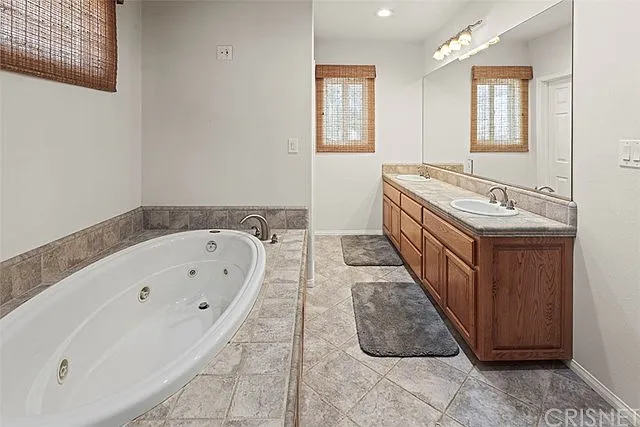 34716 Violan St — Photo 19