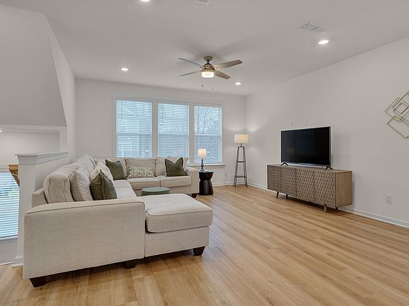 5th image of 7009 Gentle Pine Pl