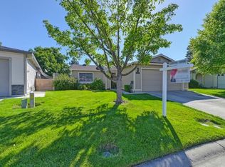 7431 Sunwest Ln, Sacramento, CA 95828