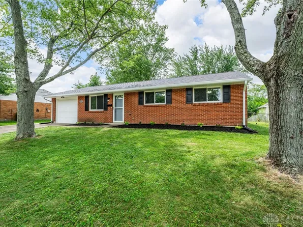 7424 Cedar Knolls Dr, Dayton, OH 45424