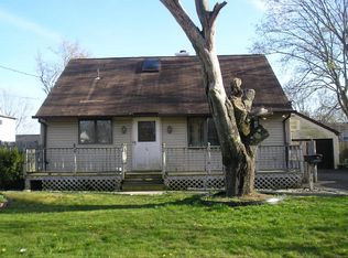 54 E Locust St, Central Islip, NY 11722