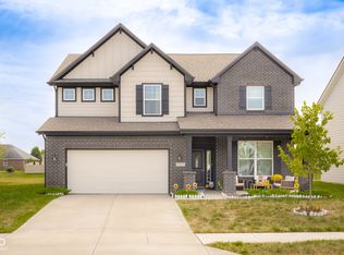 5717 Lauren Ln, Columbus, IN 47203