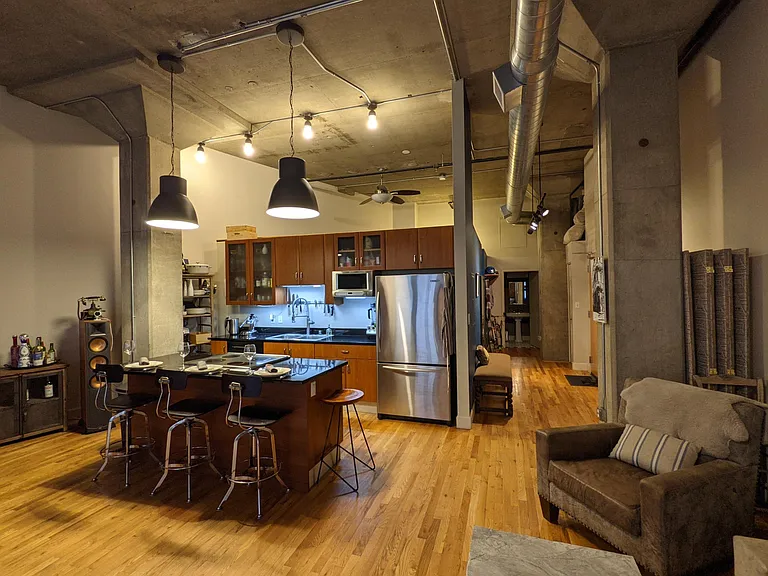 2500 Walnut St #111 — Photo 2