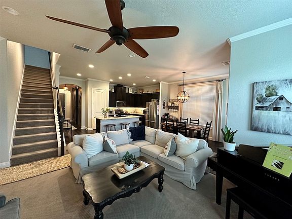 4th image of 1609 Meadow Trail Ln