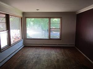 3rd image of 4041 W 105th Pl