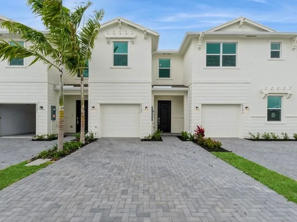 4547 Hollister Ave, Lake Worth, FL 33463