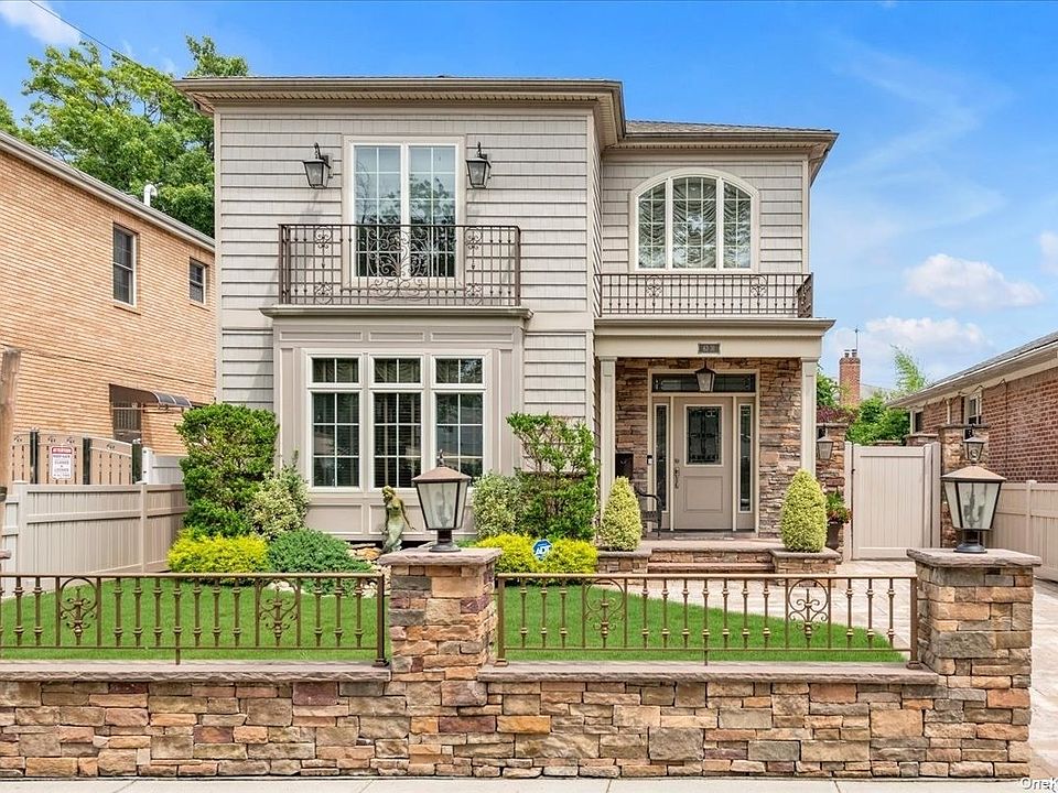 6331 136th Street, Flushing, NY 11367 MLS 3488071 Zillow