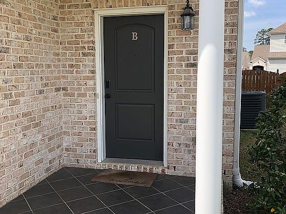 2nd image of 1700 Brook Hollow Dr #B