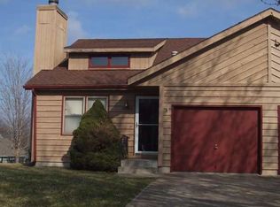 3628 SW Eveningside Dr, Topeka, KS 66614