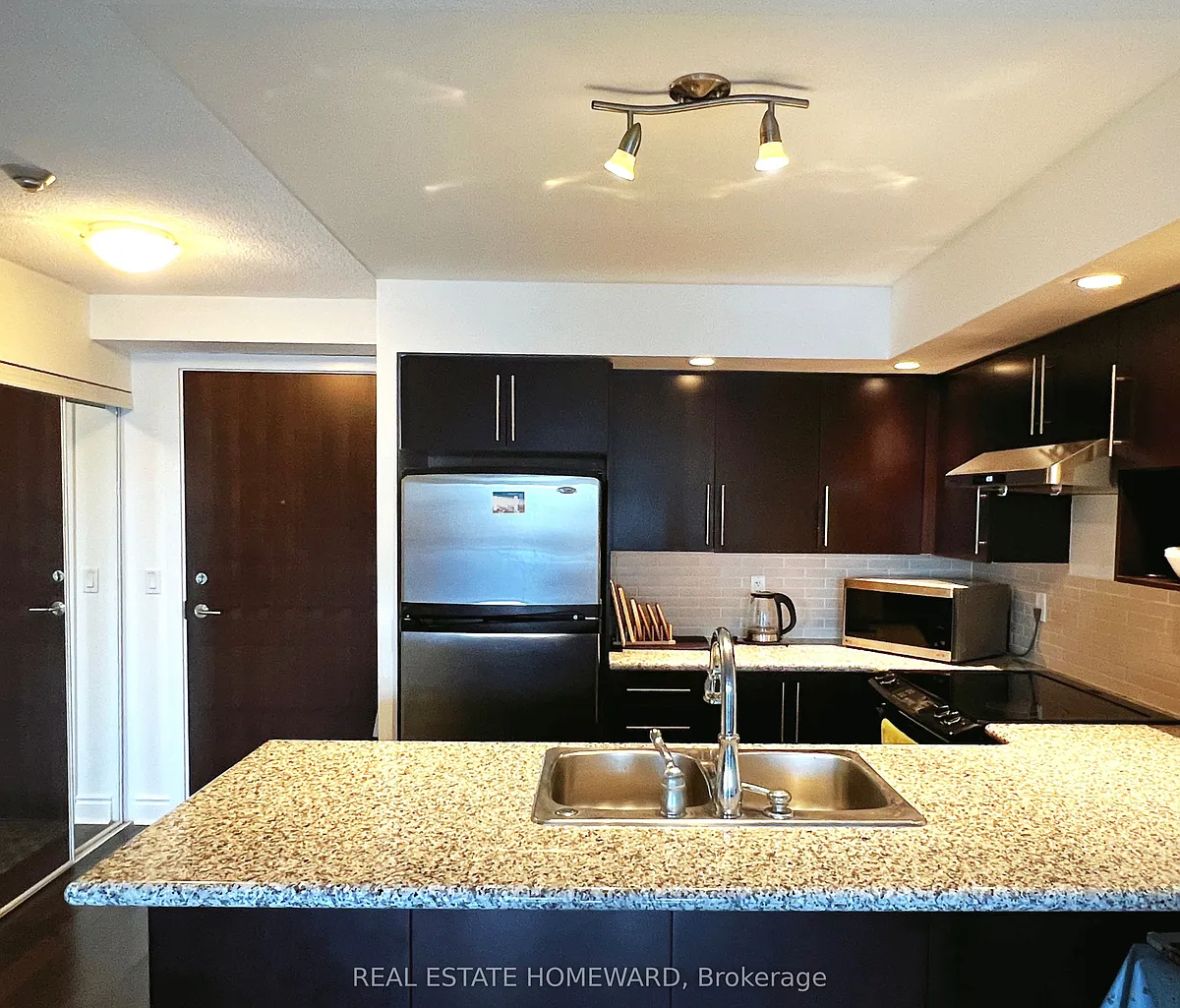Photo 2 of 17 - 23 Cox Blvd #1259 - Markham, ON Building Photo - 23 Cox Blvd #1259