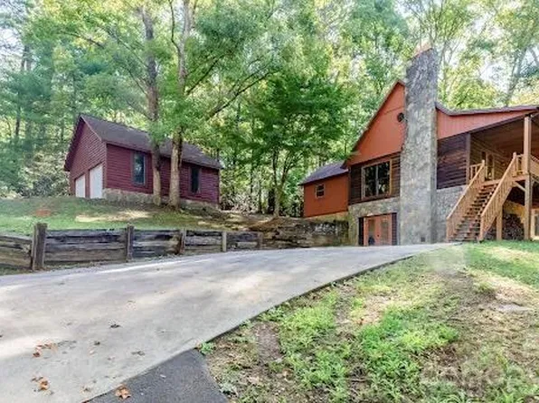 1454 Ohennesy Ln, Lenoir, NC 28645
