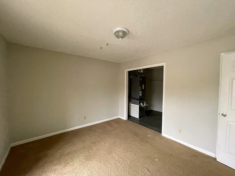 5001 Pine St NW #1 — Photo 32