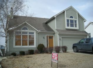 4528 NE Kingston Dr, Lees Summit, MO 64064