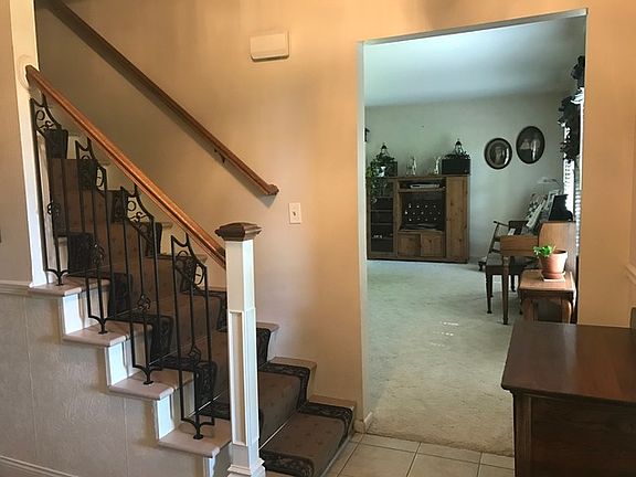 4th image of 30860 Carolwood Dr