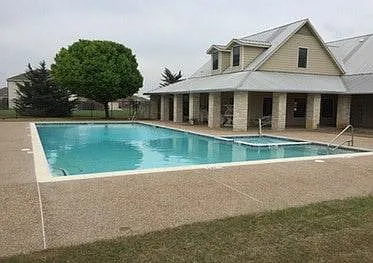 4 bed, 1745 sqft, $2,095 — Photo 2