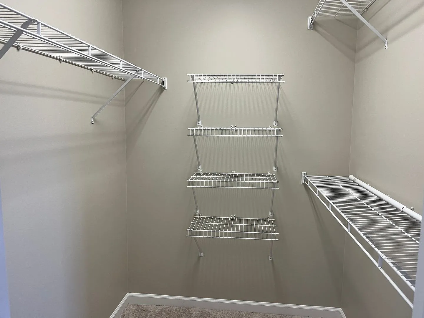 House in Rocky Hill 3BR/2.5BA + bonus — Photo 2