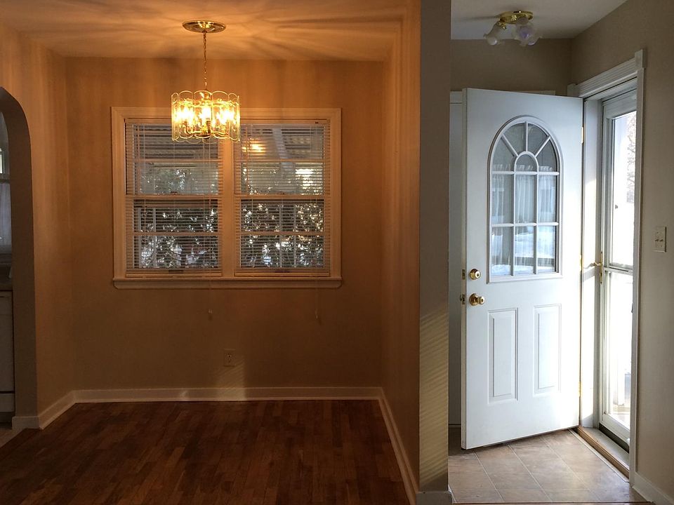 1st image of 815 Columbia Ave