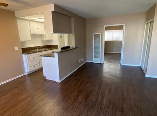 415 E Pine St #5, Santa Ana, CA 92701