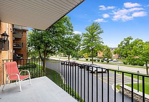 2nd image of 4221 Saratoga Ave APT 206A