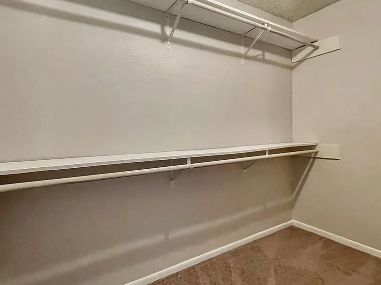 LBJ Apartments — Photo 25