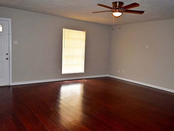3rd image of 5626 Gatewood Ave