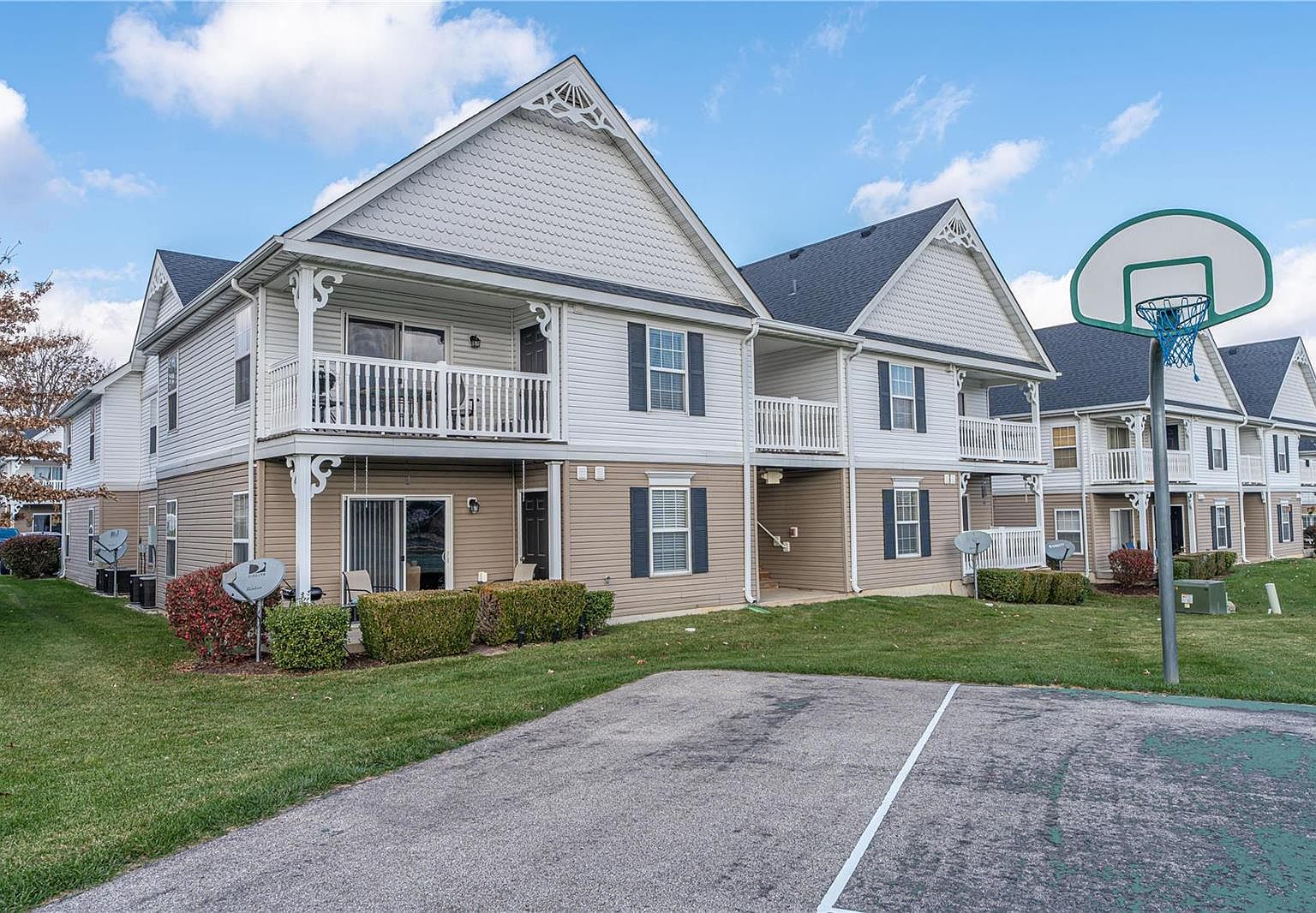 155 Brandy Mill Cir 27B, High Ridge, MO 63049 Zillow