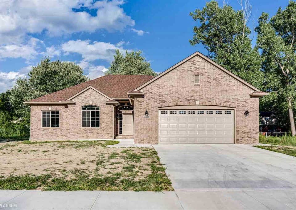 1st image of 50248 Oakbrooke Dr