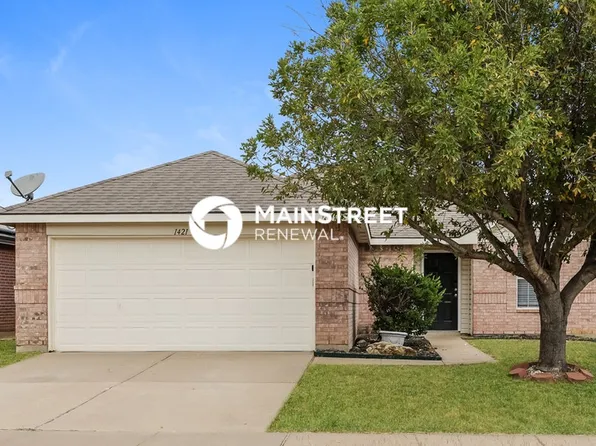 1421 Castle Ridge Rd, Fort Worth, TX 76140