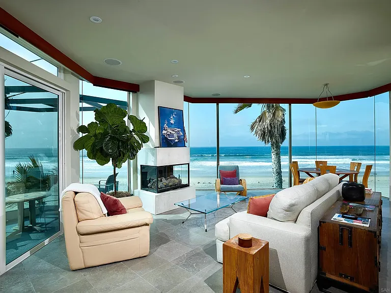 3377 Ocean Front Walk — Photo 3