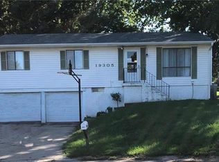 19305 E 7th Terrace Ct N, Independence, MO 64056