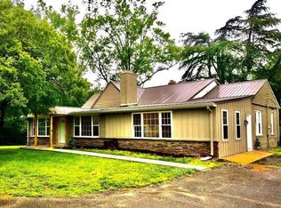 315 Wood St, Central, SC 29630