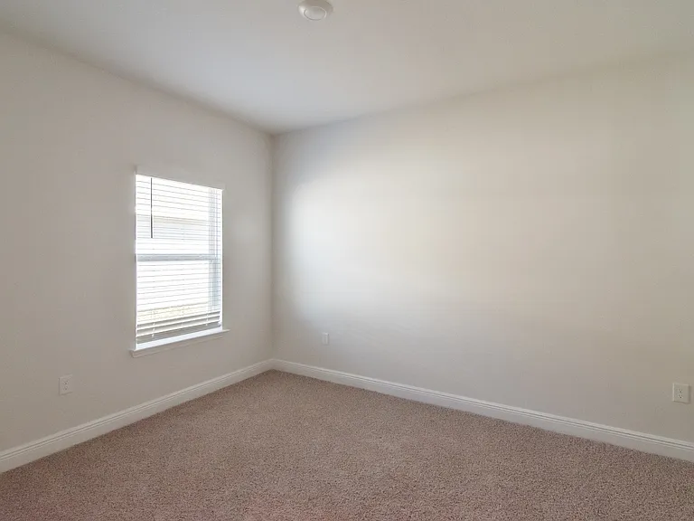 424 Eagle Lake Way — Photo 9